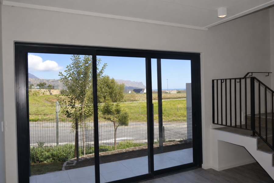 To Let 3 Bedroom Property for Rent in Mzuri Estate Western Cape